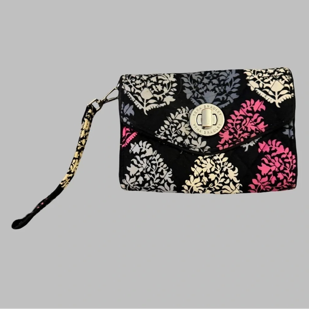 VERA BRADLEY Northern Lights Your Turn Smartphone Wristlet - Picture 1 of 12
